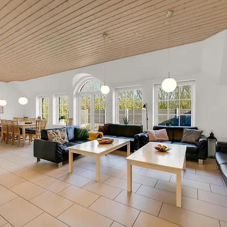 Large With Pool, Hot Tub And Activity In Husby * Ulfborg
