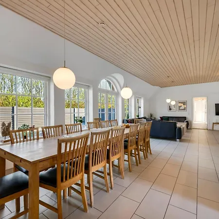 Large With Pool, Hot Tub And Activity In Husby Prázdninový dům *